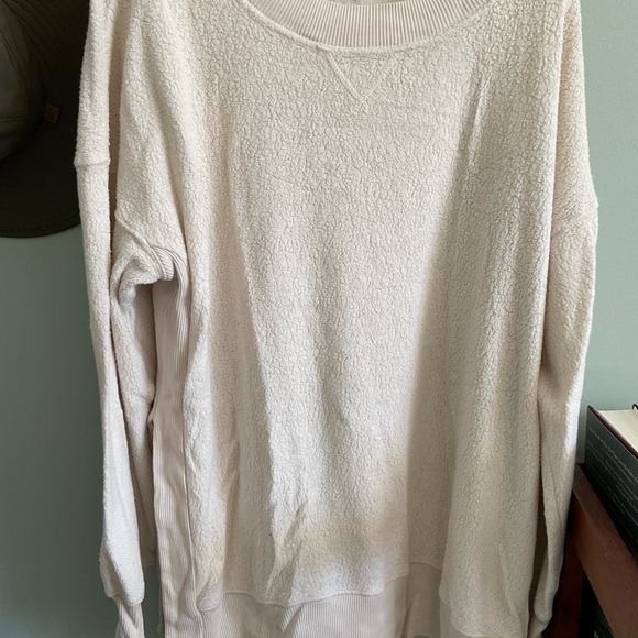 Teddy Oversized Sweatshirt - Picture 2 of 9